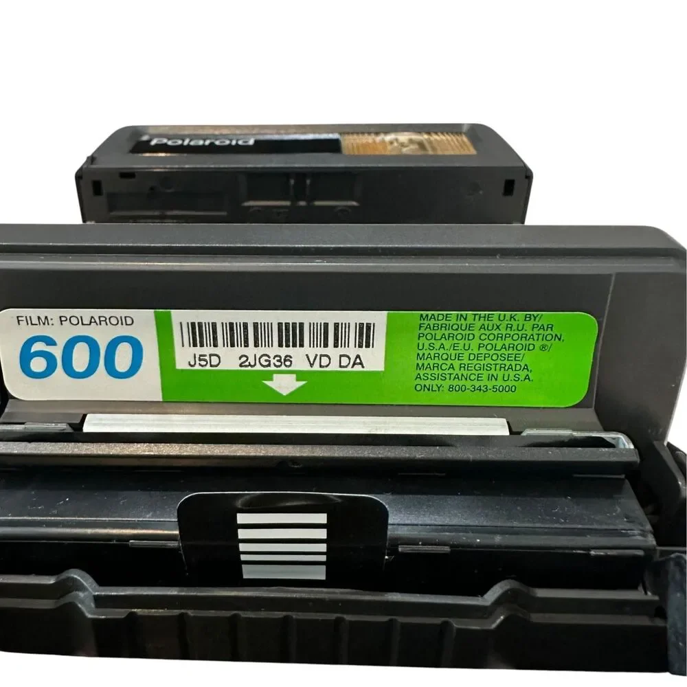 Vintage Polaroid Close Up 636 Instant Film Camera